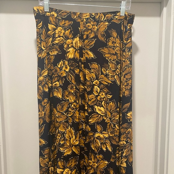 Vintage 90s Jones New York Black & Gold Yellow Maxi Floral Skirt - Picture 3 of 8